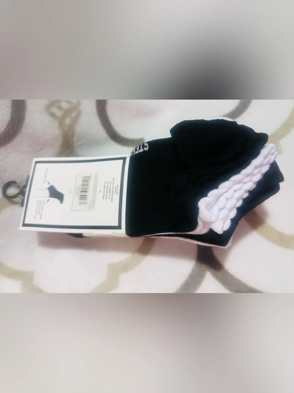 Steve Madden✨🤍🖤 White and Black Low Cut No-Show Socks - 8 pairs